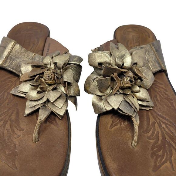 Born Womens Astrid Metallic Gold Leather Sandals Sz 11 Handcrafted 3D Flower - Picture 5 of 13